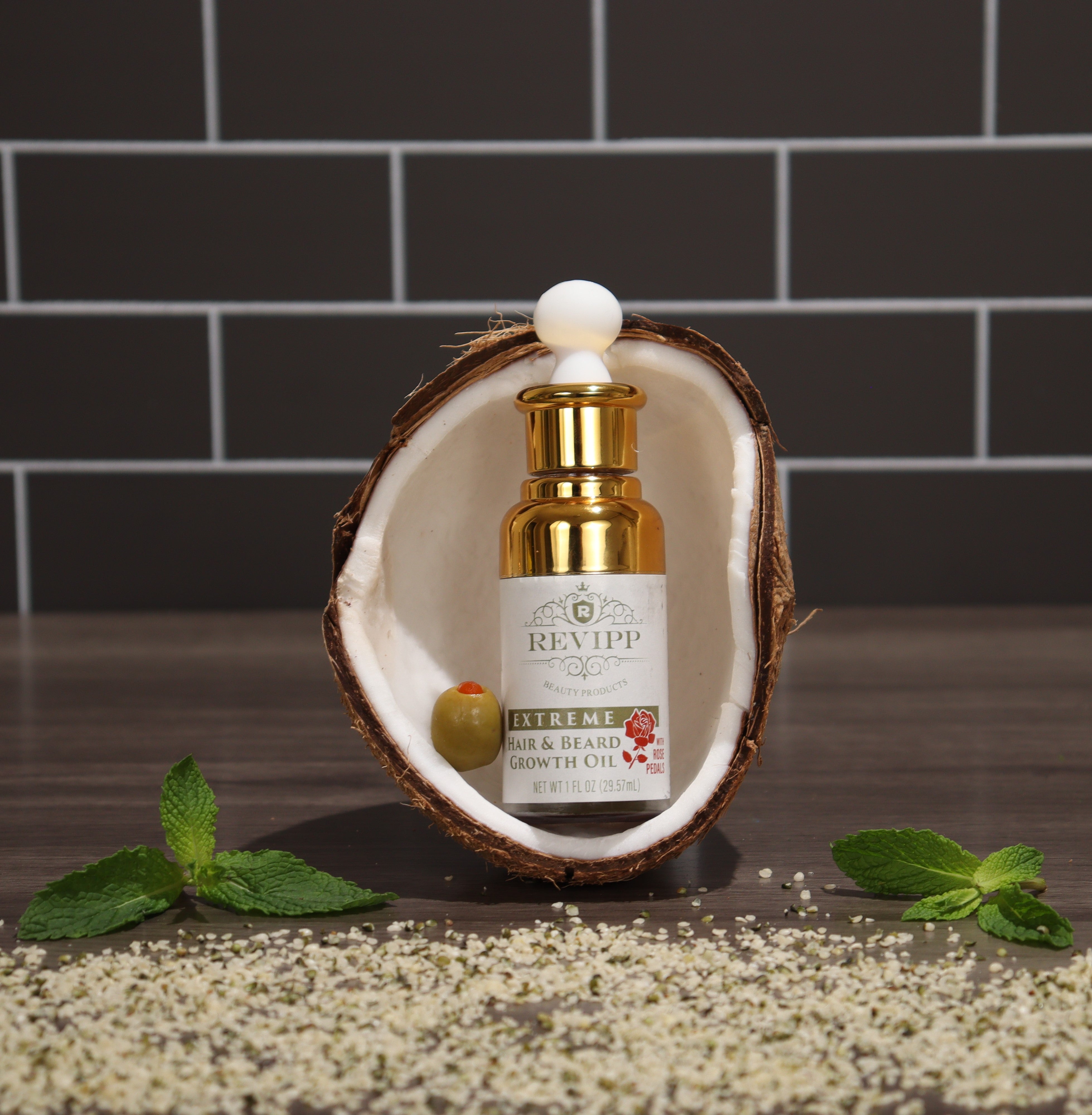 Revipp Beauty Hair Products, hair & growth oil with coconut peppermint olive and hemp seeds